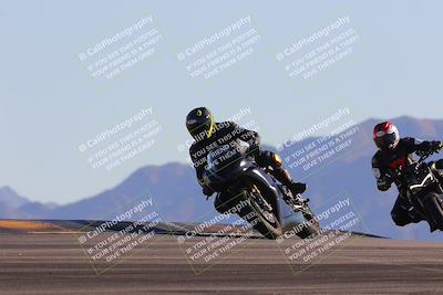 media/Nov-06-2023-Moto Forza (Mon) [[ce023d0744]]/3-Intermediate Group/Session 5 (Turn 9)/